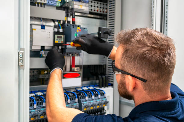 Best Emergency Electrical Repair  in Juneau, WI